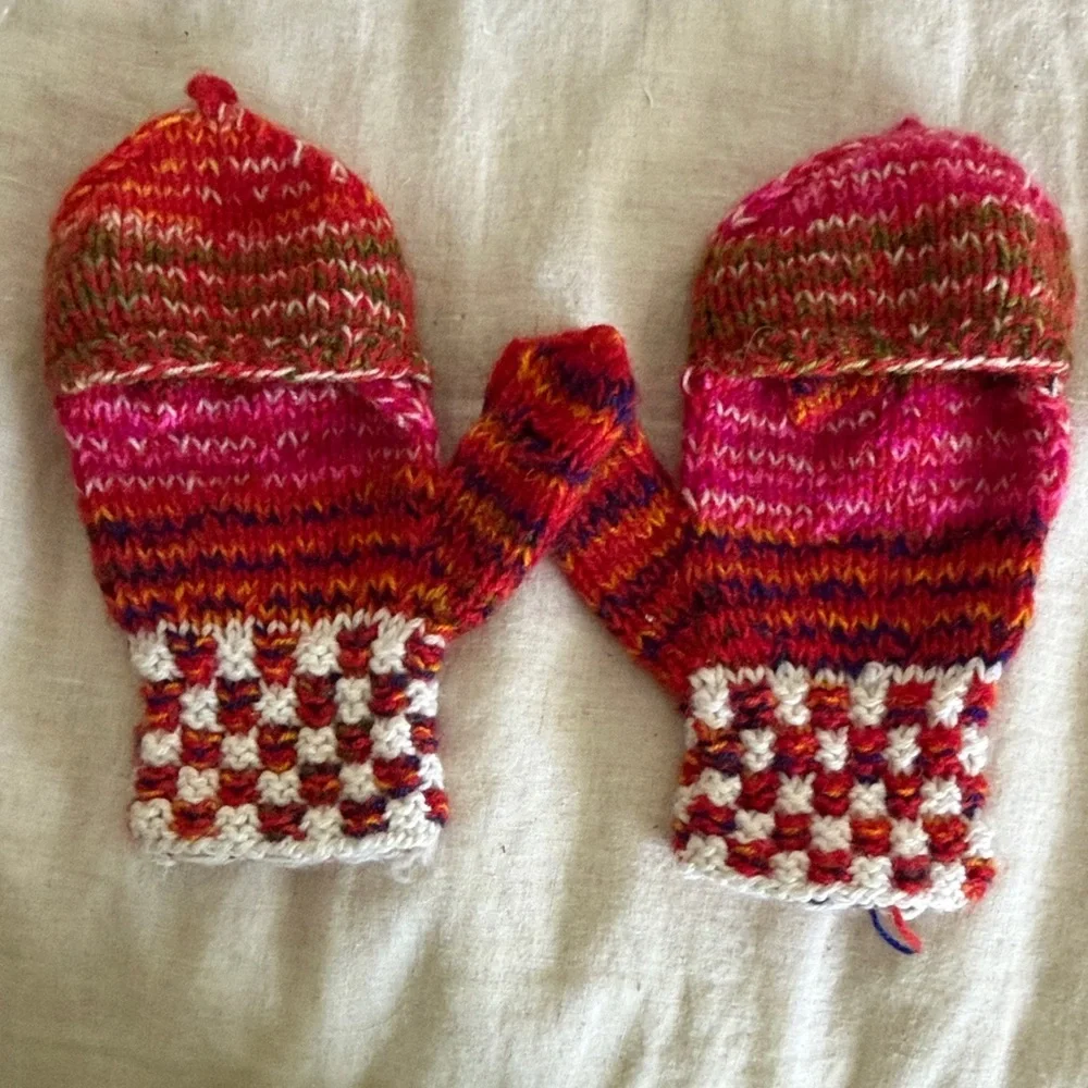 ❤️3 for $15!❤️ Peruvian Knit Fingerless Gloves